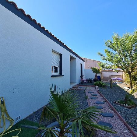 Villa Avec Piscine Sans Vis-A-Vis Caux-et-Sauzens ภายนอก รูปภาพ
